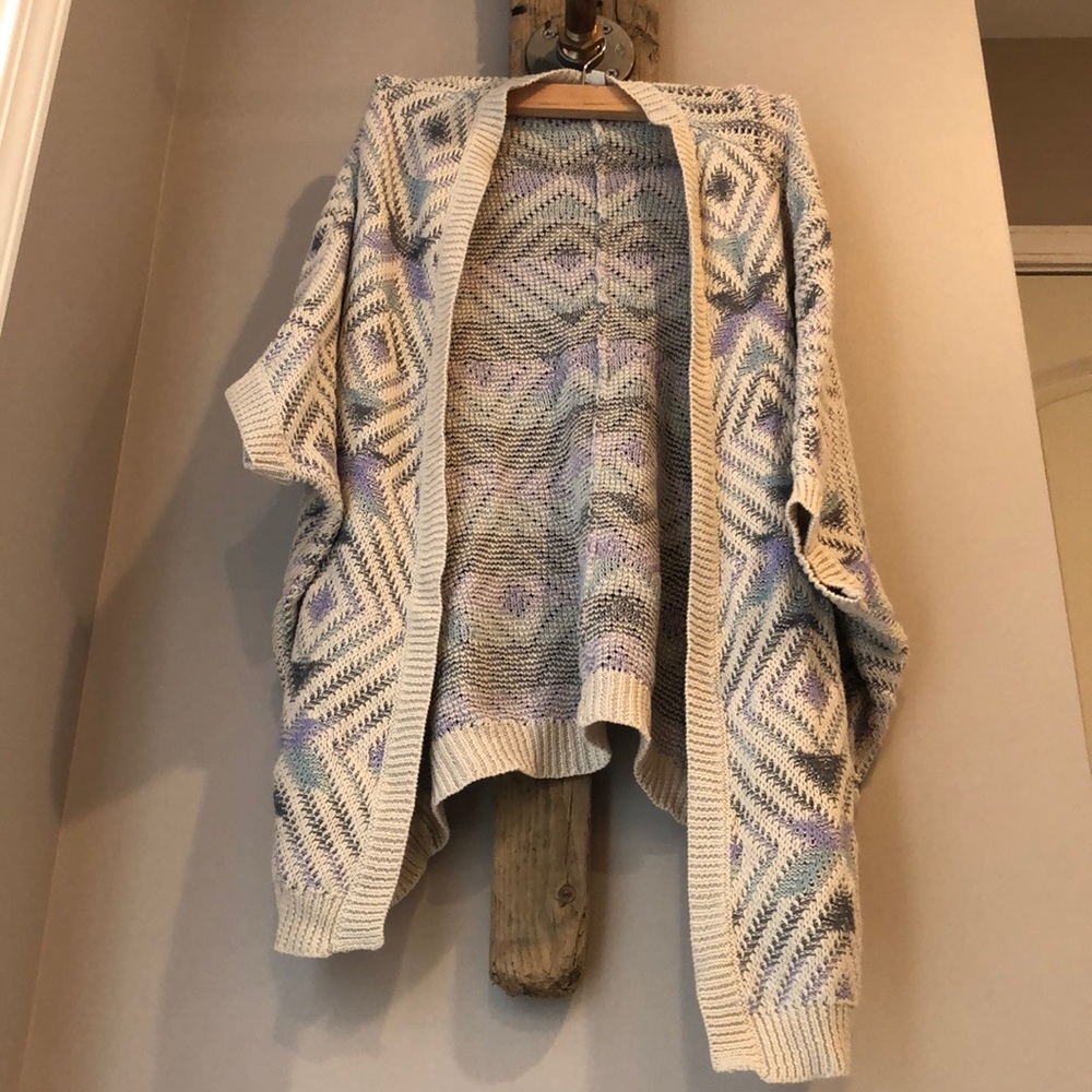 Women’s Aztec print cardigan sweater